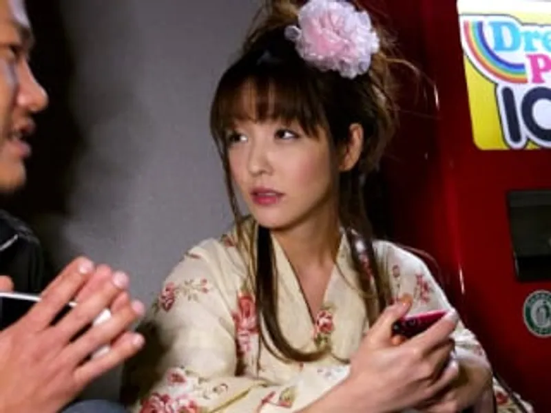 Giận người chồng bỏ ra ngoài đường, người vợ dễ dãi về nhà trai lạ để "tâm sự"